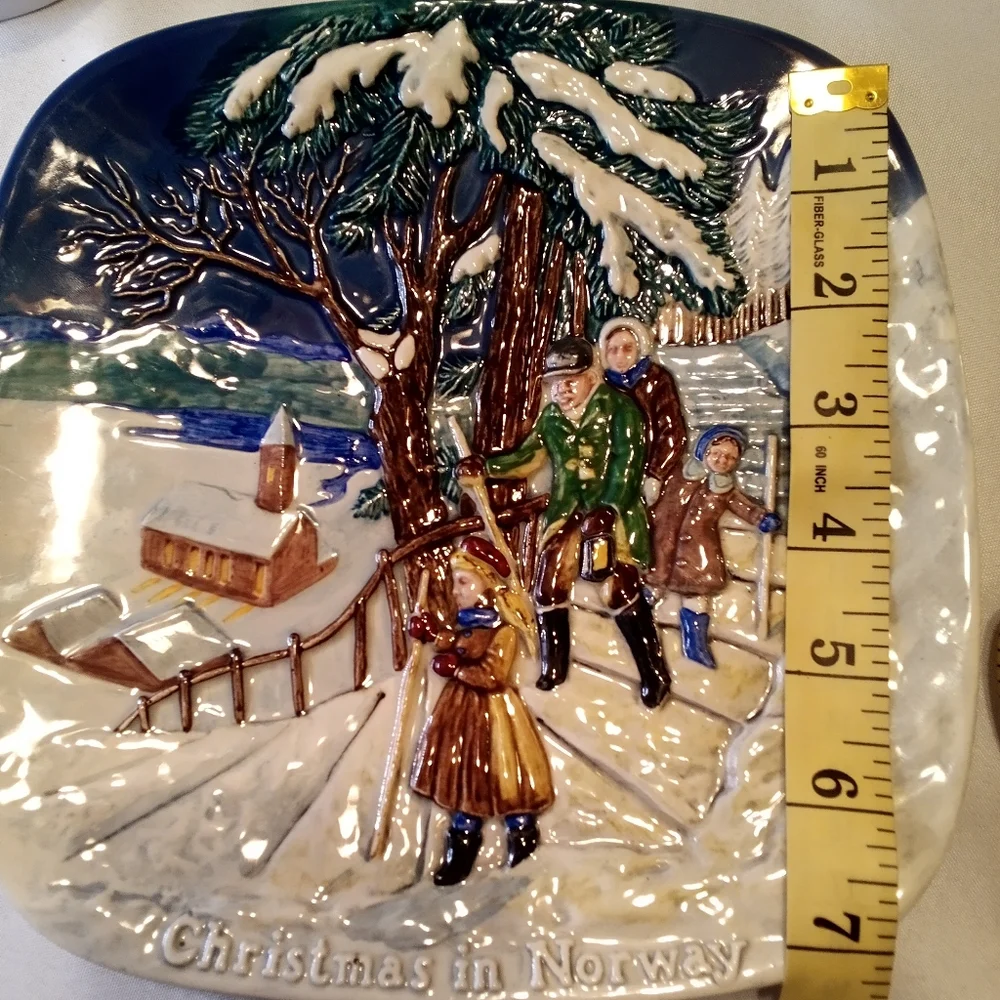Collector Plate | Royal Doulton | Christmas in Norway | 1975 - Picture 5 of 7